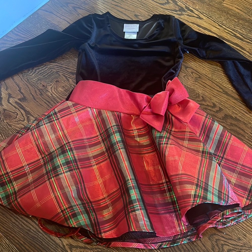 Girls size 5 Christmas dress